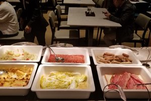 用餐 