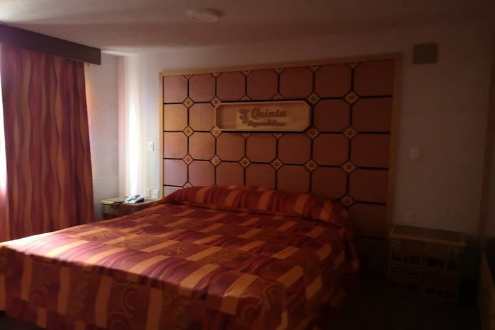 OYO QUINTA BUGAMBILIAS - Hotel Reviews (Mexico City)