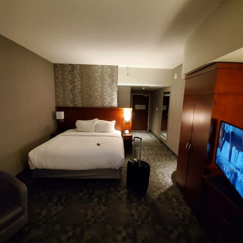 COURTYARD BY MARRIOTT BUFFALO AIRPORT $130 ($̶1̶6̶4̶) - Updated 2023 ...