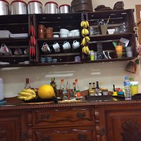Passei meu aniversário 26/12 em ambiente aconchegante, agradável e familiar da Casa de Noca, cujos proprietários foram muito gentis e hospitaleiros. A equipe cortês, em especial a Vitória.