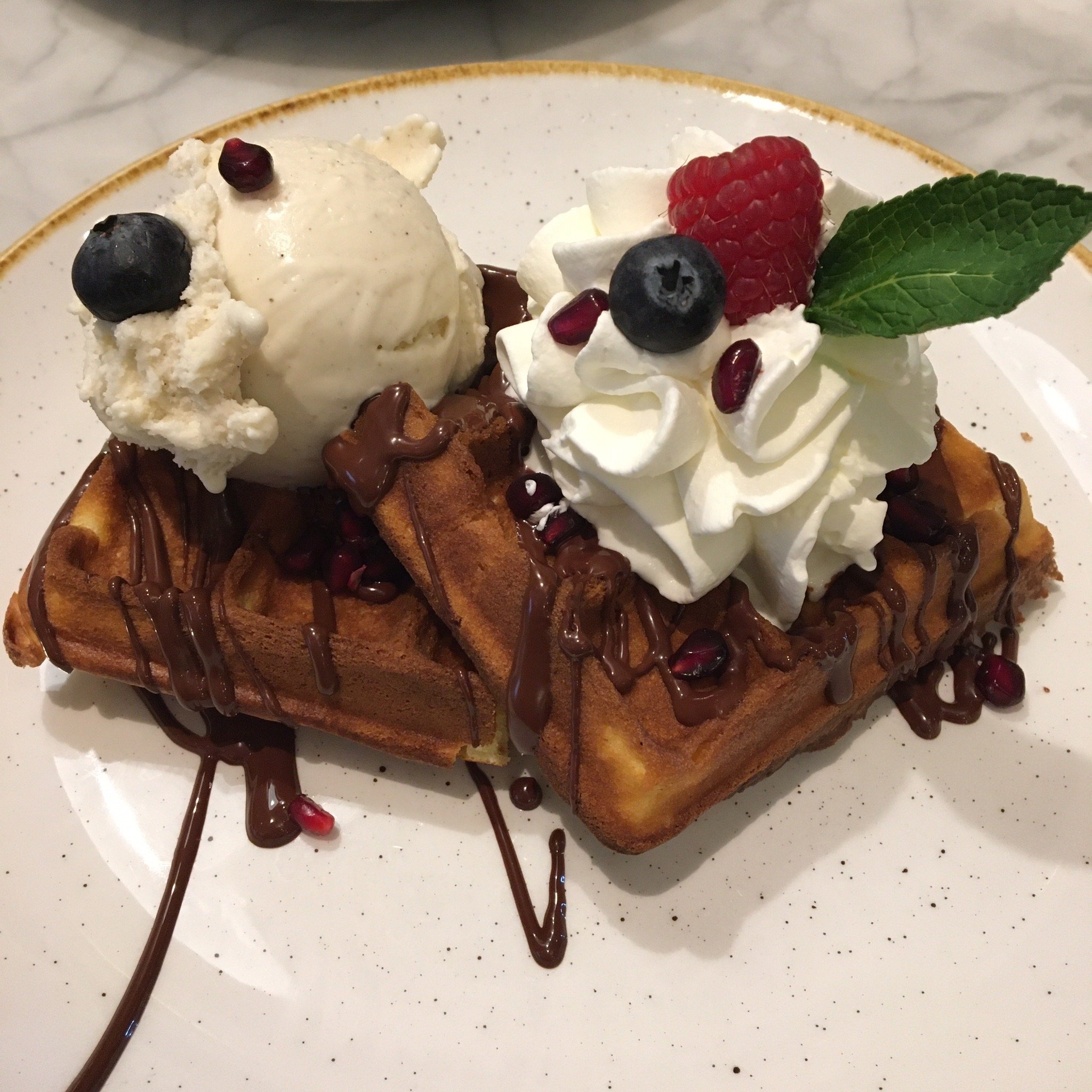 Waffel oder Becher (ベルリン) の口コミ142件 - トリップアドバイザー