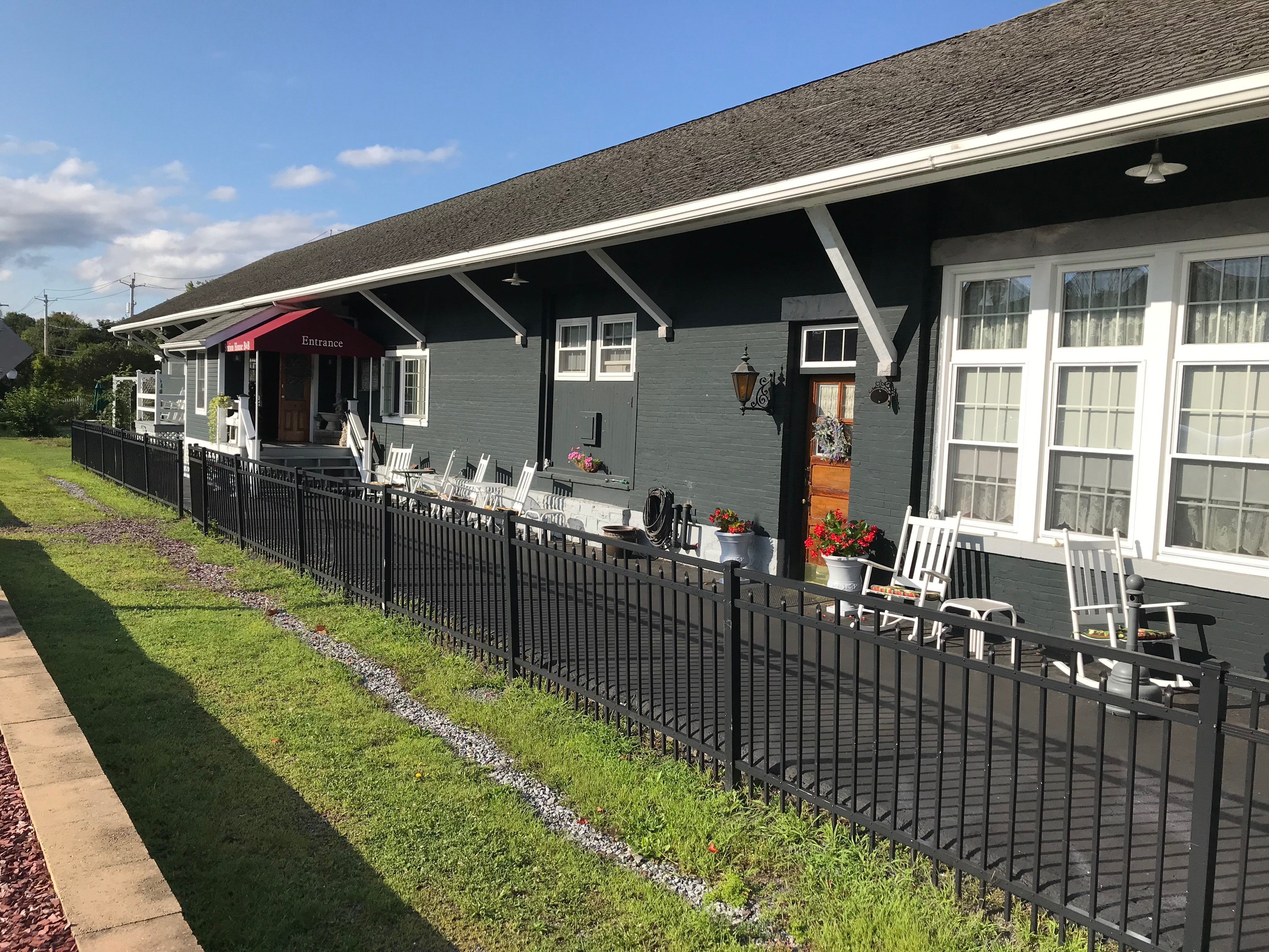 STATION HOUSE B & B - B&B Reviews (Granville, NY)