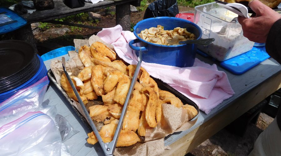 Shore lunch. Bon apatite!