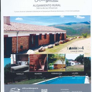 Complejo Turístico Rural  Ubicado en una finca forestal de 300. Ofrecemos como servicios: Rutas hípicas, Senderismo (12 kms de caminos practicables dentro de la propiedad), Piscina de temporada de 20x7 mts. Observatorio de aves. Avistamiento de grullas. Debido a la ausencia de contaminación la vista del Firmamento es espectacular.