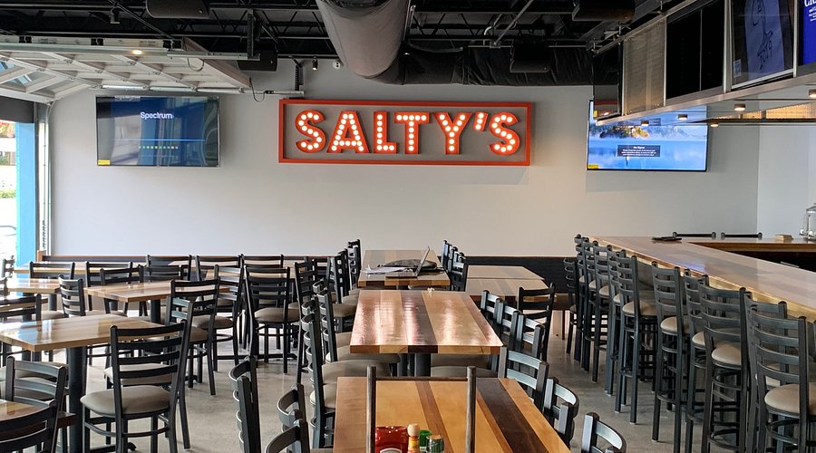 The Salty Crab Bar & Grill North Beach