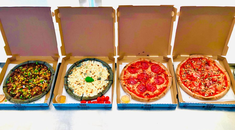 Black & White pizza 
