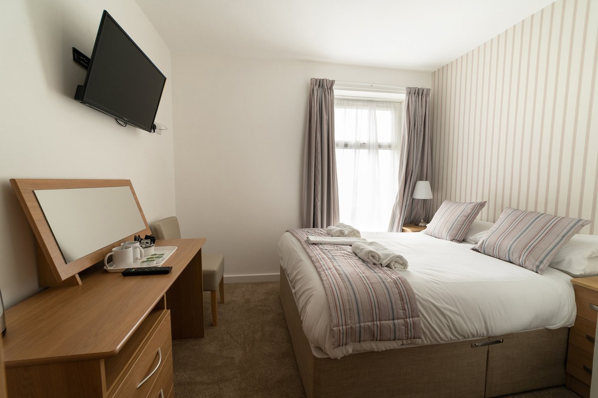 DAISH'S BLACKPOOL HOTEL - Updated 2022 Reviews