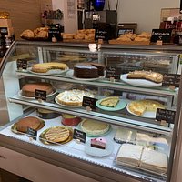 Contamos con una amplia gama de opciones dulces o saladas para sorprenderte con un sabor único en un sitio sin igual.