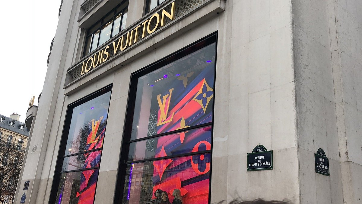 Louis Vuitton Maison Champs-Élysées, Golden Triangle, Paris, Île