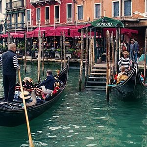 REALIZZA LA TUA MASCHERA DI CARNEVALE! WORKSHOP IN ATELIER A VENEZIA -  Venice To See