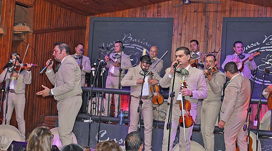 Mariachi Int2