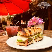 Torta de Aguacate y quesos