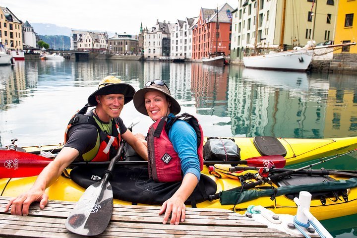 2024 (Alesund) Kayaking in Ålesund Roundtrip provided by Uteguiden