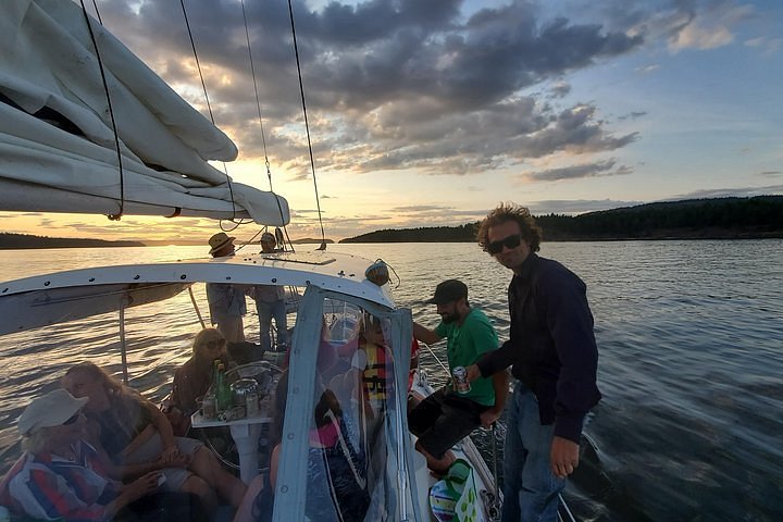 sailboat charter british columbia