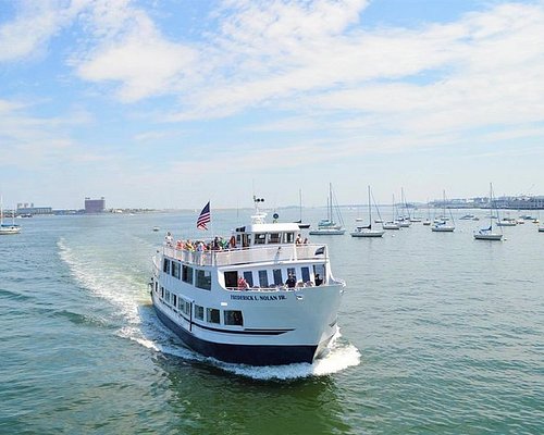 tour boat boston
