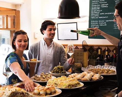 pamplona walking tour
