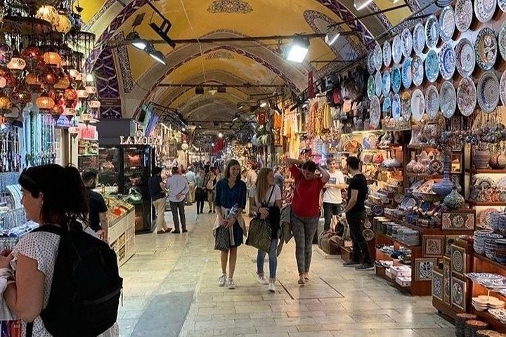 2024 Istanbul Grand Bazaar Tour Provided By Heval Bozbay   Caption 