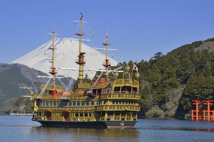 2024 【HOT DEAL】Hakone Pirate Ship Cruise, Owakudani & Gotemba Premium ...