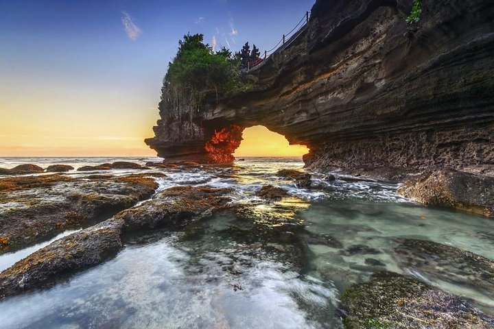 2023 Tanah Lot Temple & Uluwatu Sunset Tour (Include All Ticket Entrance)