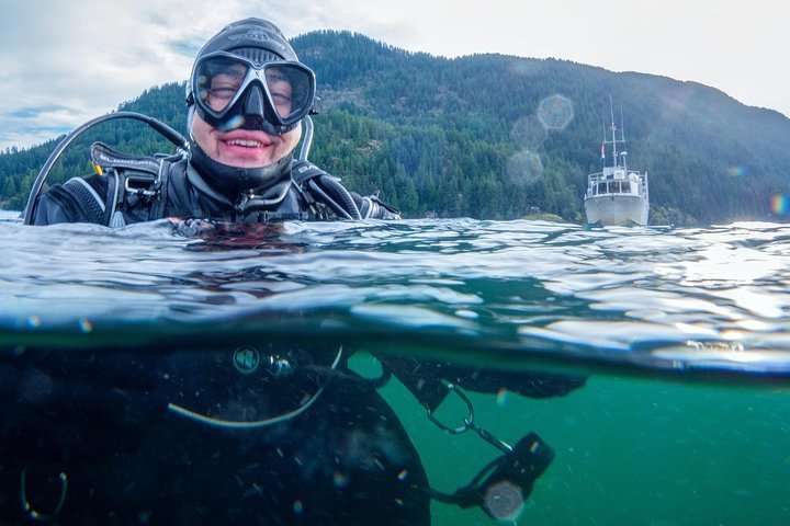 Scuba Diving and Boat Tour in Vancouver