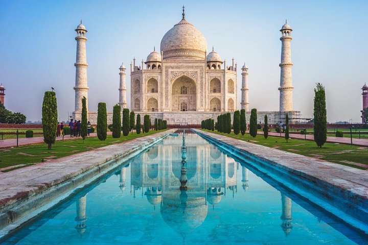 2024 Same Day Taj Mahal Tour From Bangalore to Agra with Return Flight