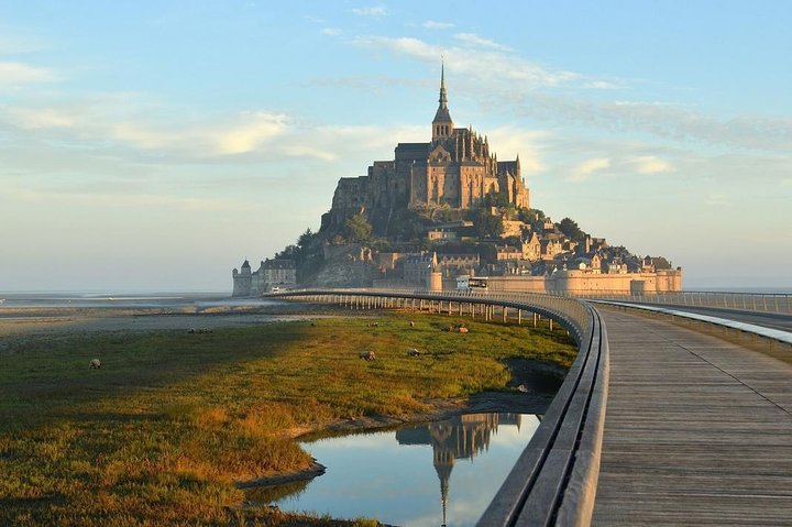 2024 Day Trip Mont-Saint-Michel with a local driver from Rennes - 6 hours