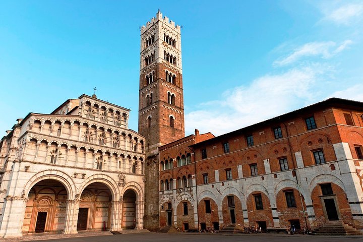 2024 Private Half-Day Excursion To Lucca From Florence