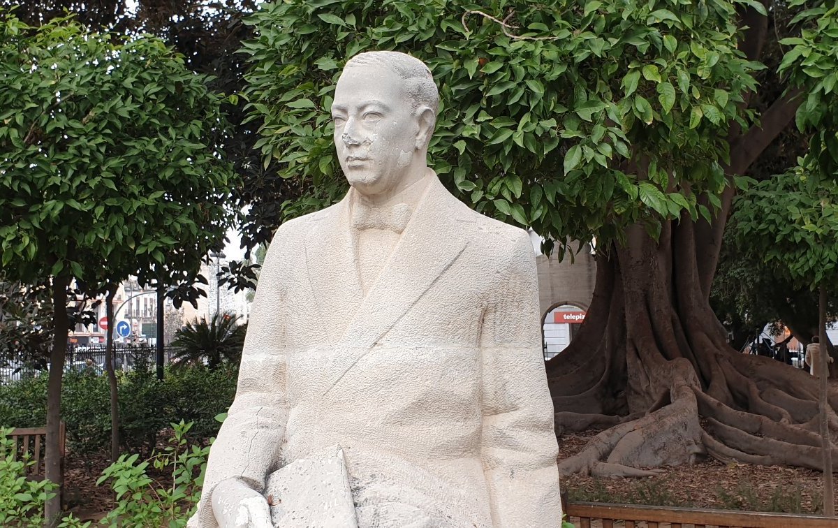 Estatua Poeta Pedro Jara Carrillo (Murcia) 2022 Alles wat u moet
