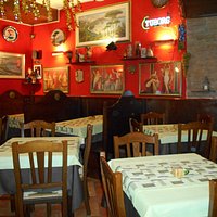 interno pizzeria Pompei