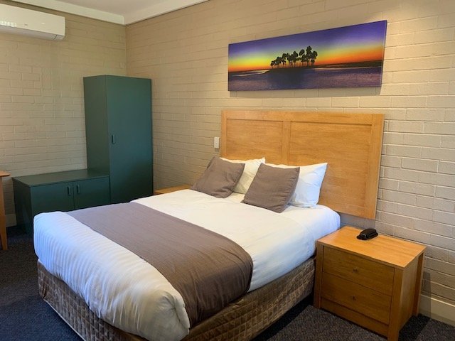 DONGARA HOTEL MOTEL (AU$137): 2023 Prices & Reviews - Photos of Hotel ...