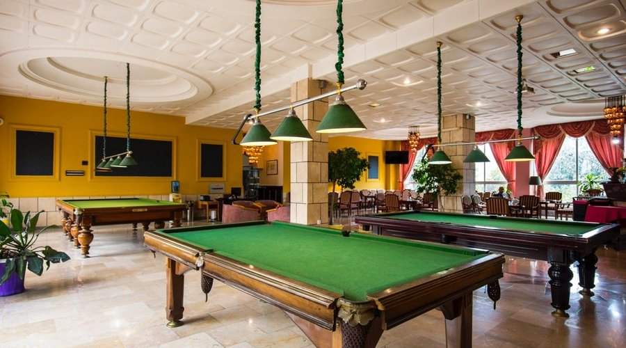 Recreational area and coffee shop 