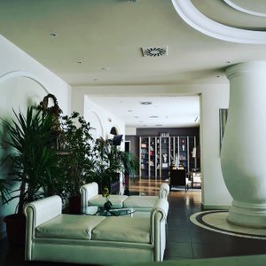 La Hall