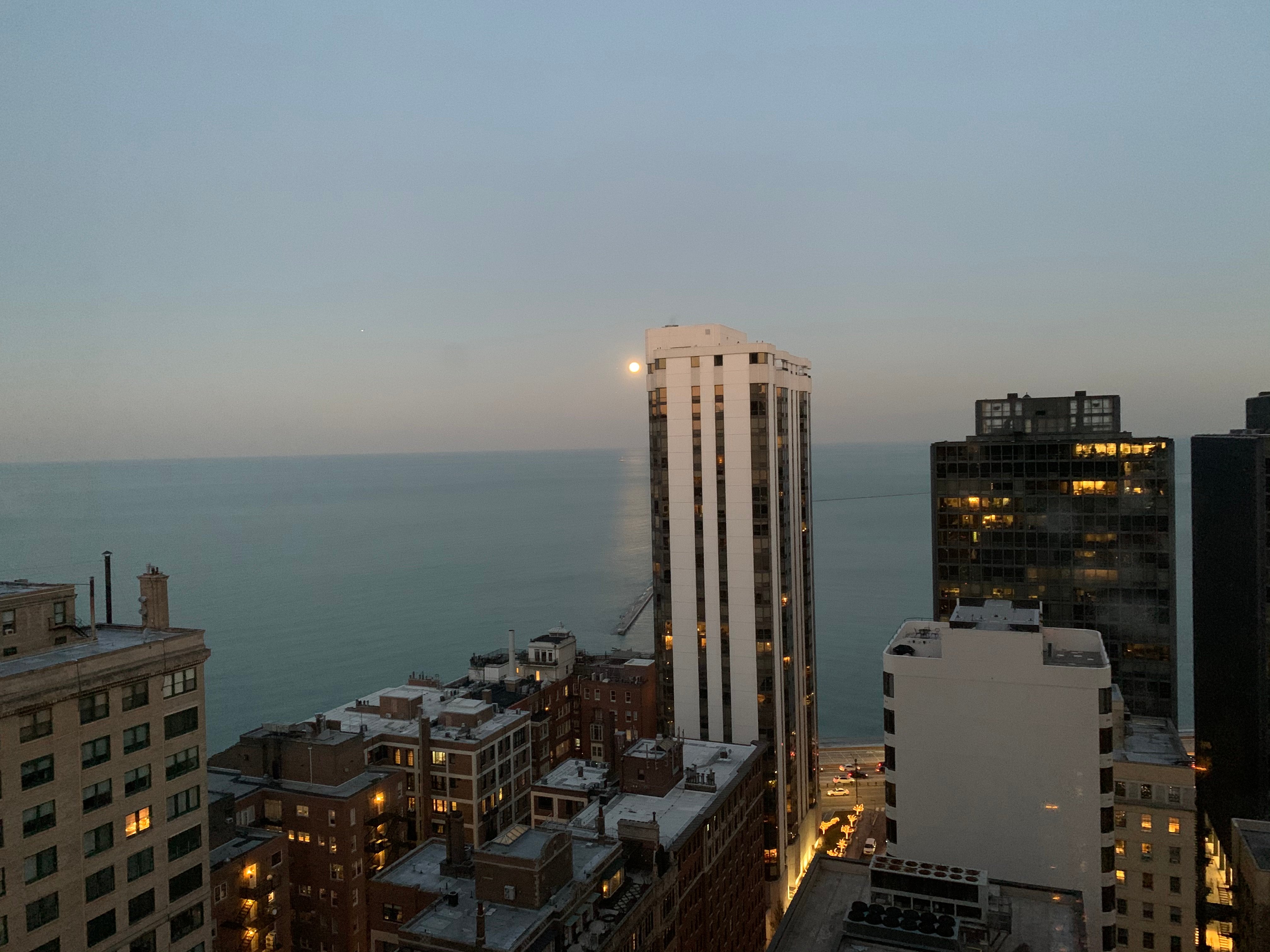 HILTON CHICAGO MAGNIFICENT MILE SUITES Updated 2024 Reviews Photos   Magnificent Mile Suites 