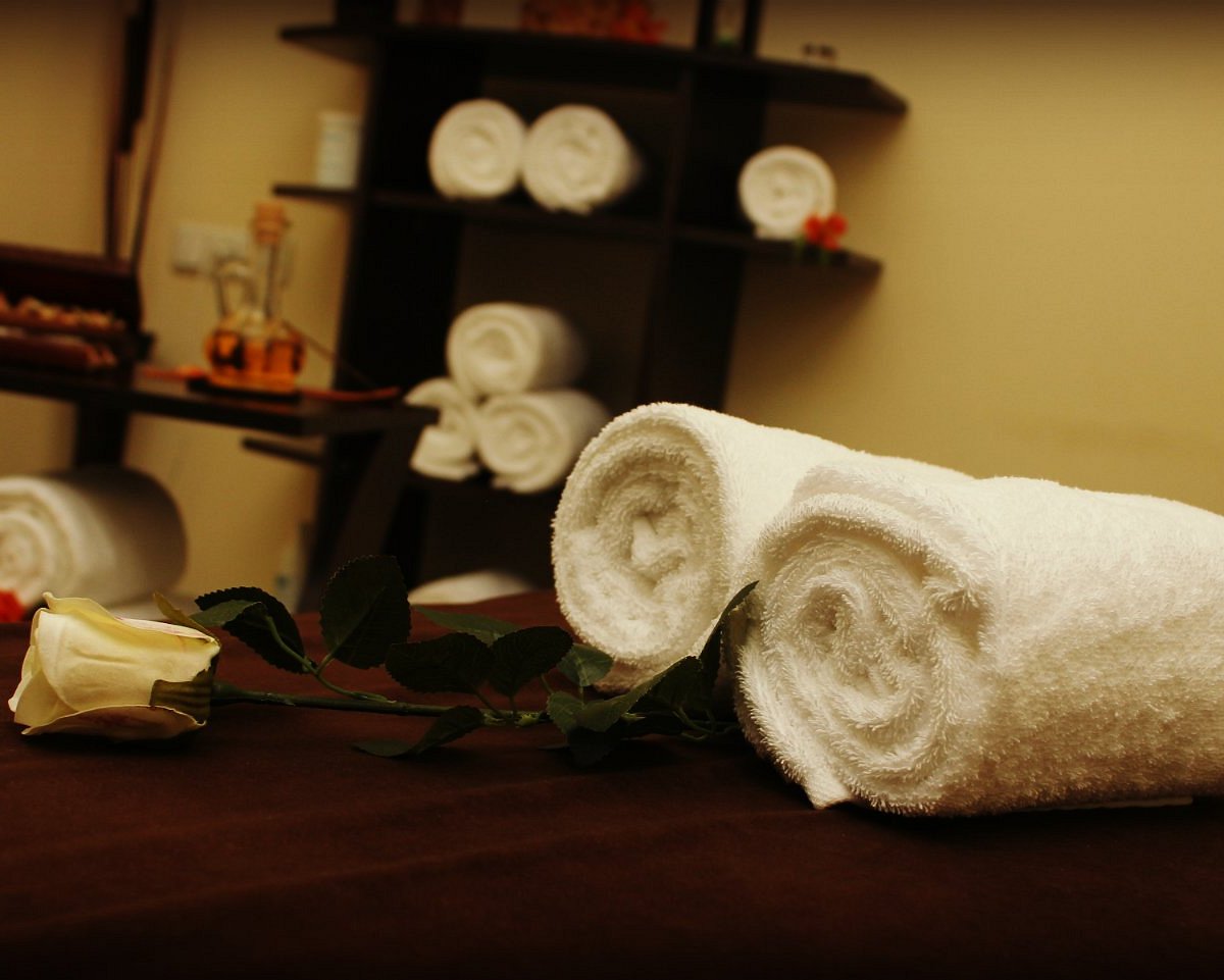 Relax centre. Релакс спа центр Ереван. Massage Relax Yerevan. Ariela Family Spa.