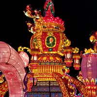 Exquisite colors .. awesome for the holidays!!!!