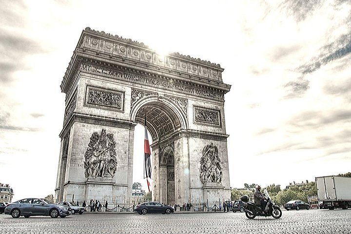 Half-Size Eiffel Tower, 2/3-Size Arc De Triomphe, Las Vegas, Nevada