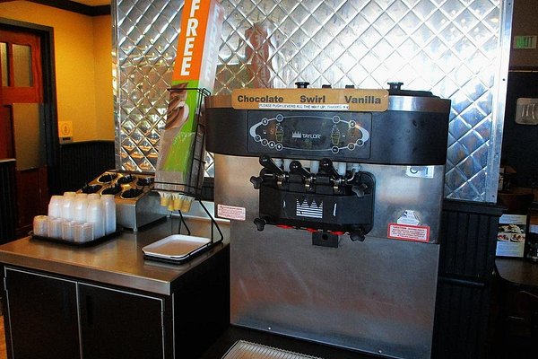 Vanilla Soft Serve Ice Cream Machine Rental, Denver Colorado
