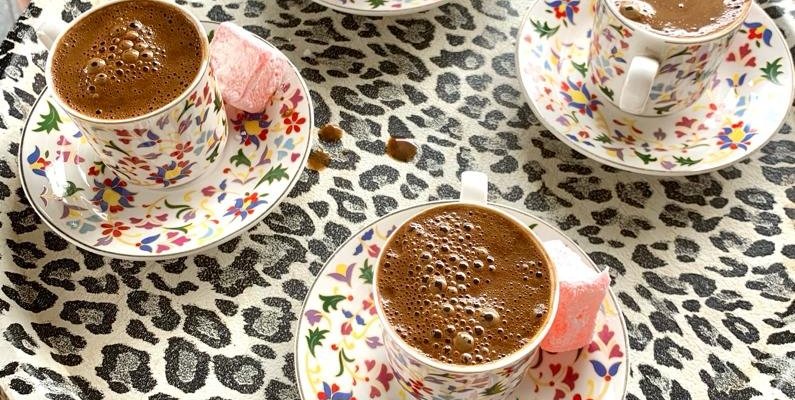 Turkish coffee with a bit of turkish delight to wash the coffee down with