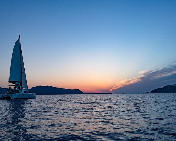 santorini sunset luxury sailing catamaran cruise