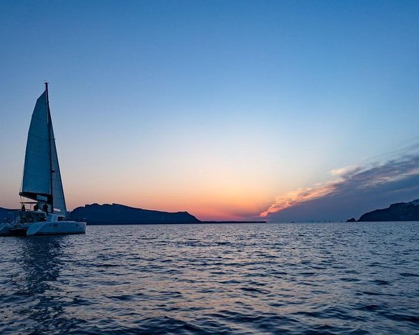 sunset sailing catamaran cruise in santorini with bbq and drinks