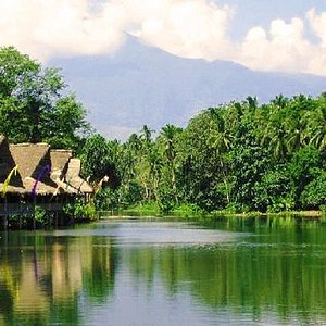 tourist spots near batangas