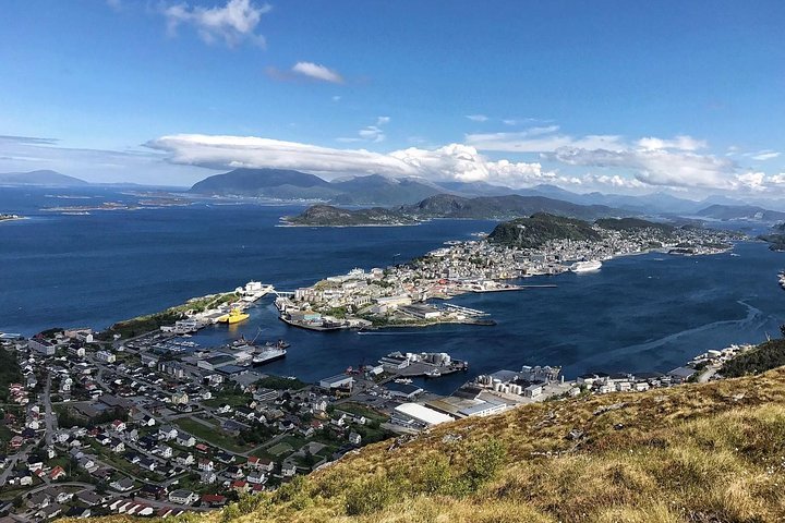 Tripadvisor | Seakayak En Wandeling In Ålesund Aangeboden Door ...