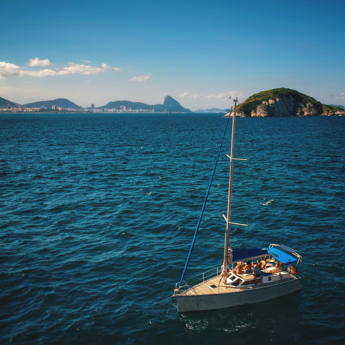 Copacabana está com Navio de série da Netflix para visitação gratuita -  Orla Rio