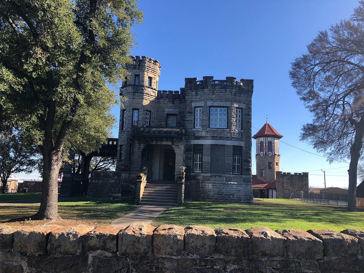 castle tour waco