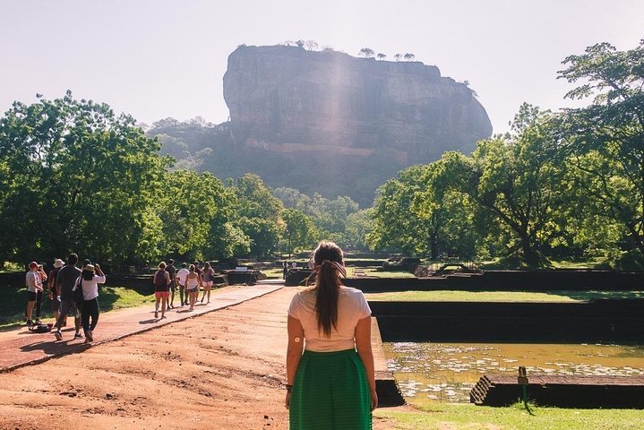 2023 Sigiriya And Dambulla Day Tour From Colombo (All Inclusive)