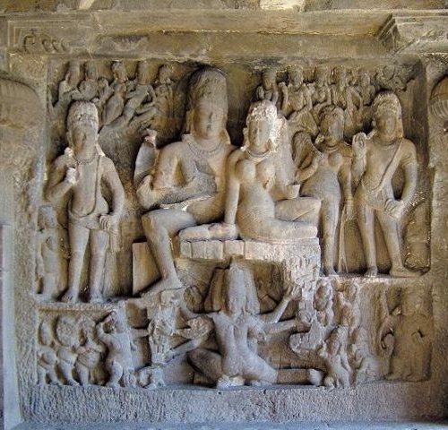 Which dynasty constructed the Ellora Kailasa Temple? - Quora