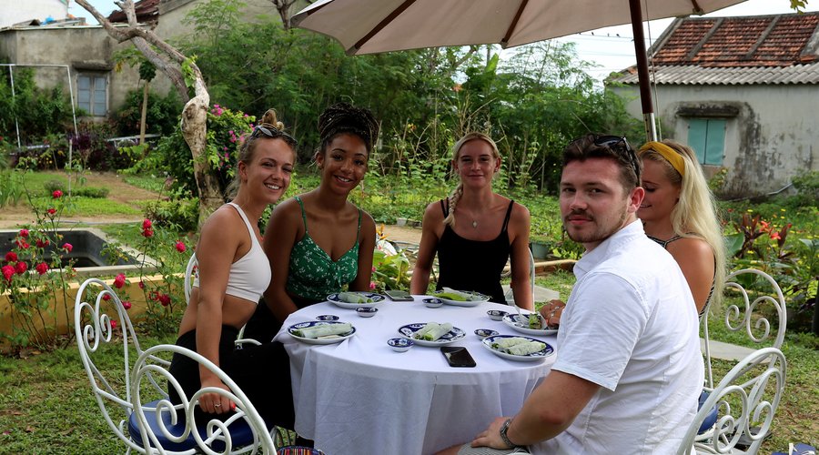 Eating in the garden 