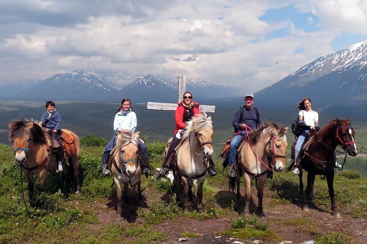 anchorage horseback riding