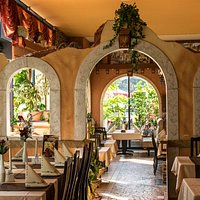La Bodega Magdeburg - Spanische Spezialitäten, Tapas & Steakhouse Restaurant
