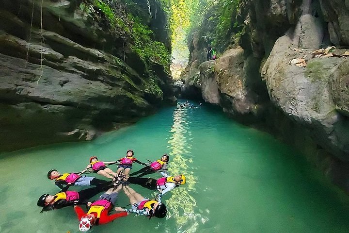 kawasan falls day tour